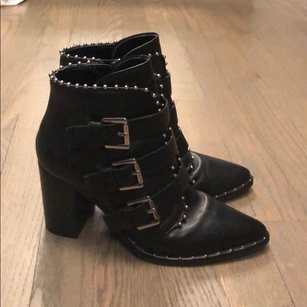 Steve Madden Humble Boots